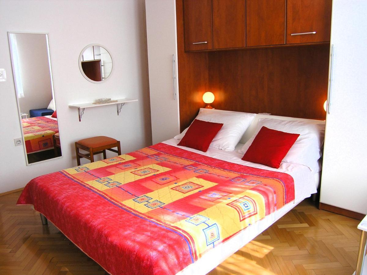 Apartments Natasa Đảo Krk Ngoại thất bức ảnh