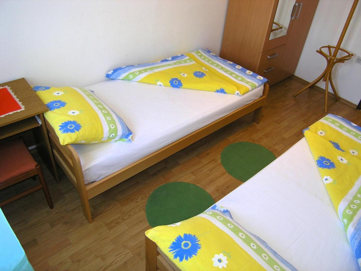Apartments Natasa Đảo Krk Ngoại thất bức ảnh