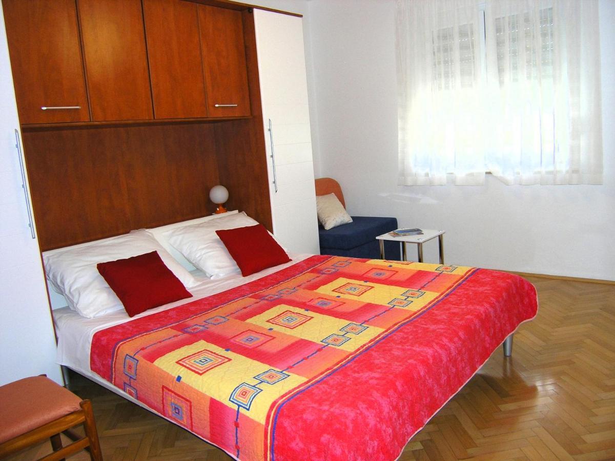 Apartments Natasa Đảo Krk Ngoại thất bức ảnh